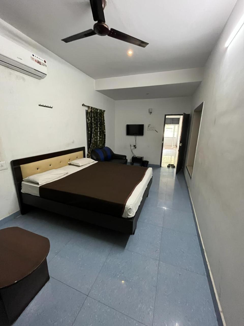 The Alp Hotel Madurai Exterior photo